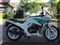 images/bike_vtr_whitebike_MariKay.jpg